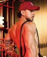 672044911: Chico busca chica en Valencia