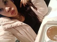 614674471: Chica busca chico en Madrid