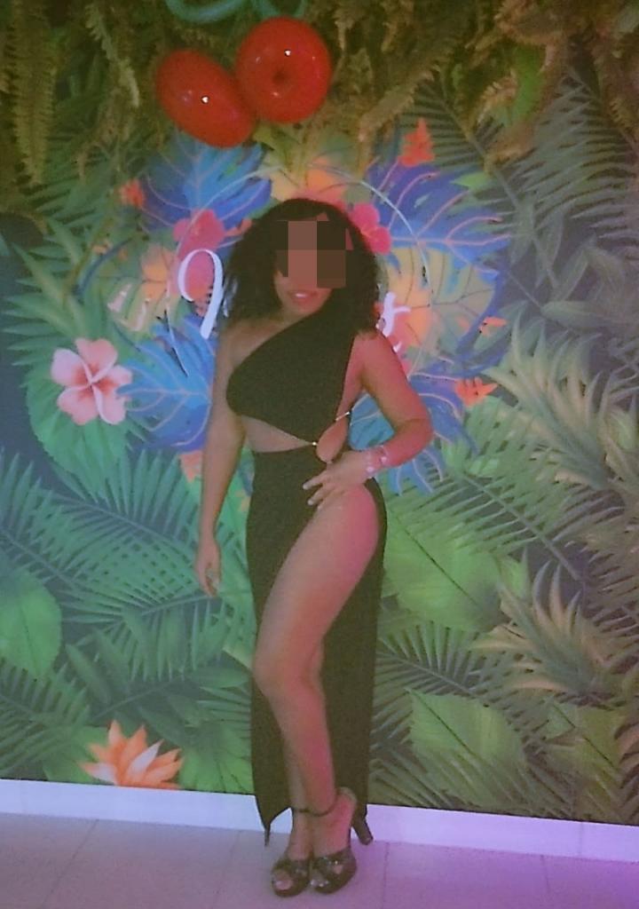 642631305: Chica busca chico en Cádiz