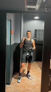 614772935: Chico busca chica en Sevilla