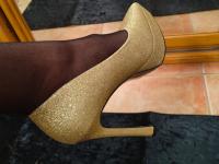 624446338: Chica busca chico en Madrid