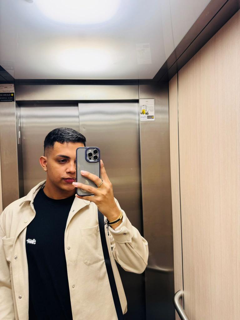 613856352: Chico busca chica en Asturias