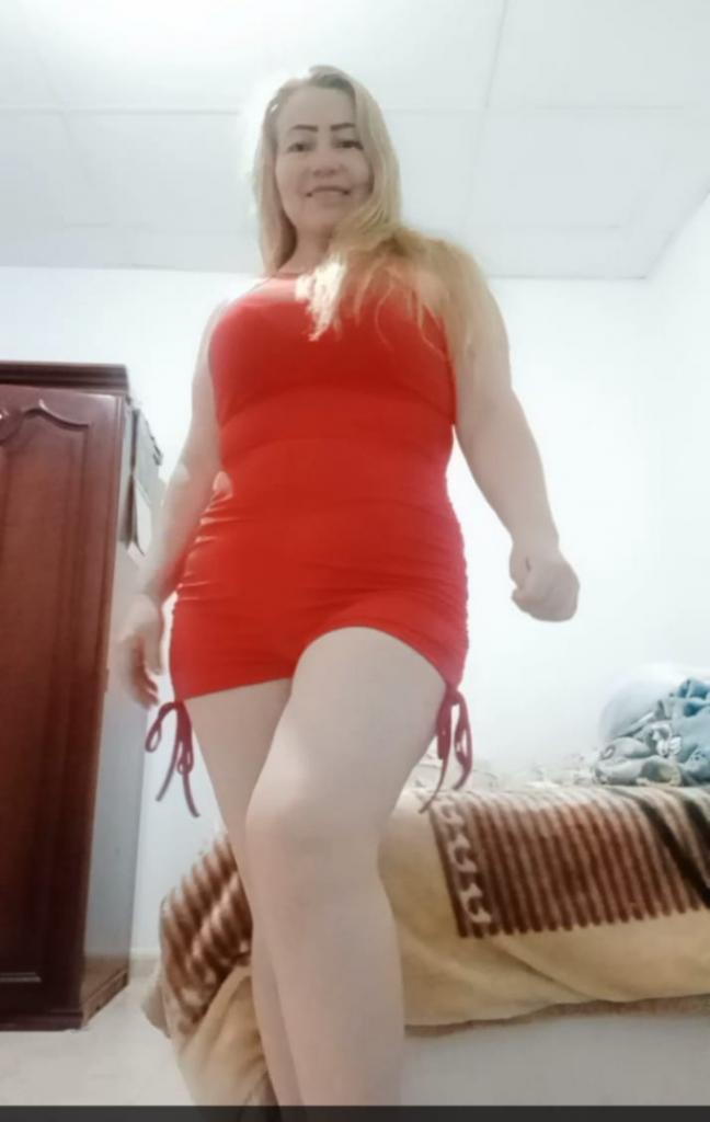 613884062: Chica busca chico en Murcia