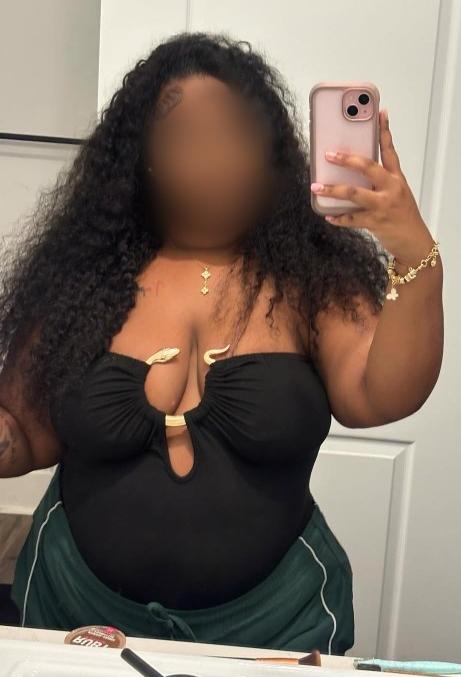 Chica busca chico en Sevilla: 