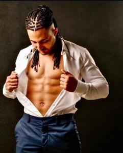 645964130: Chico busca chica en Valencia