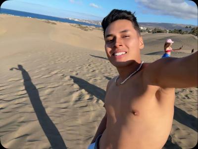 633152670: Chico busca chica en Sevilla