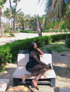 687304703: Transexual en La Rioja