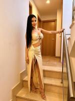 697756213: Chica busca chico en Madrid