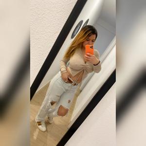 613298197: Chica busca chico en Valencia