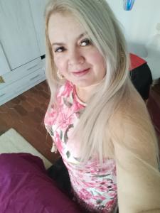 Chica busca chico en Almería: 