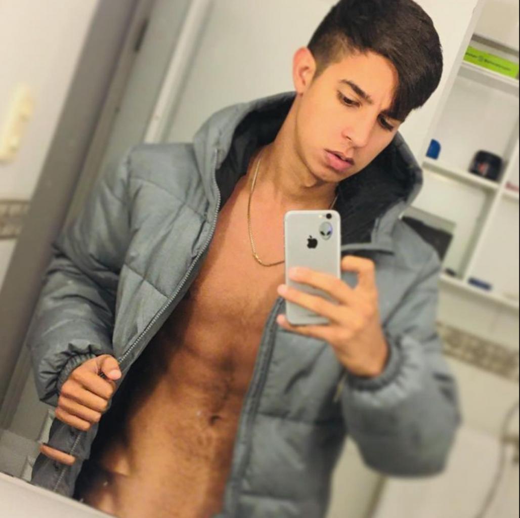 647335856: Chico busca chica en Valencia