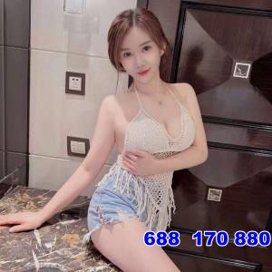 688170880: Chica busca chico en Barcelona