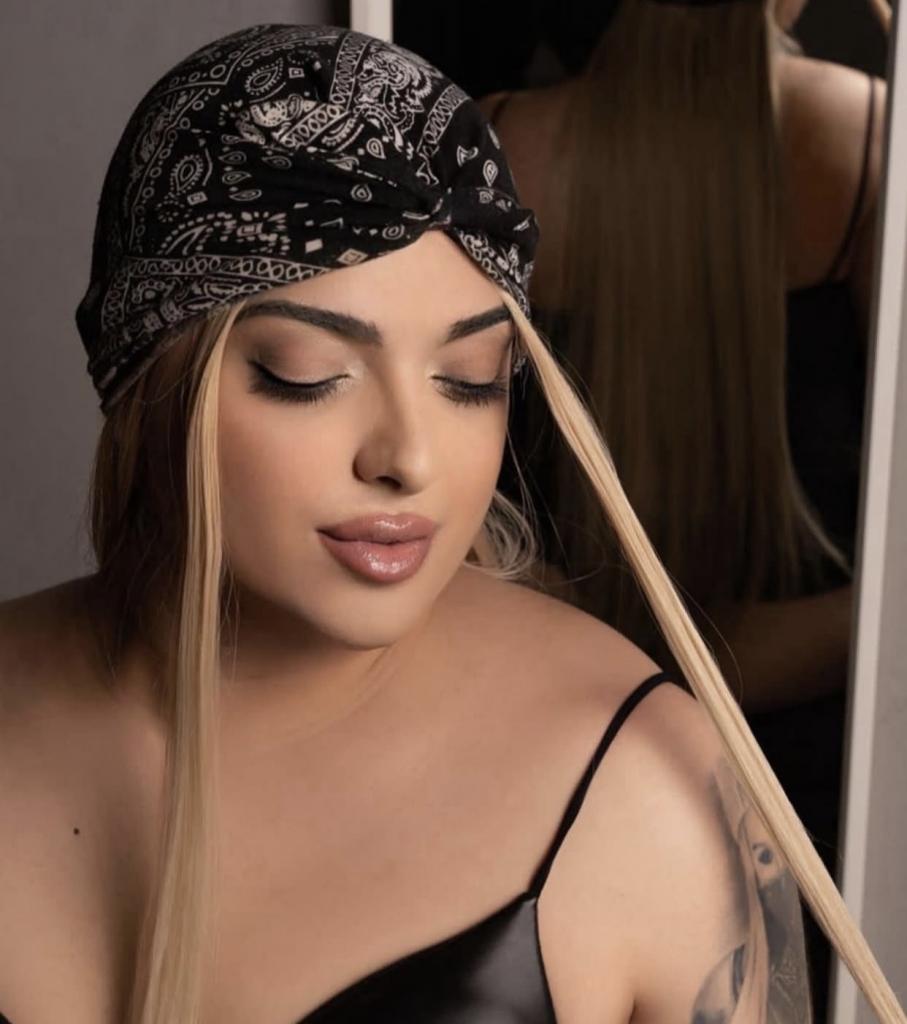 Chica busca chico en Granada: 