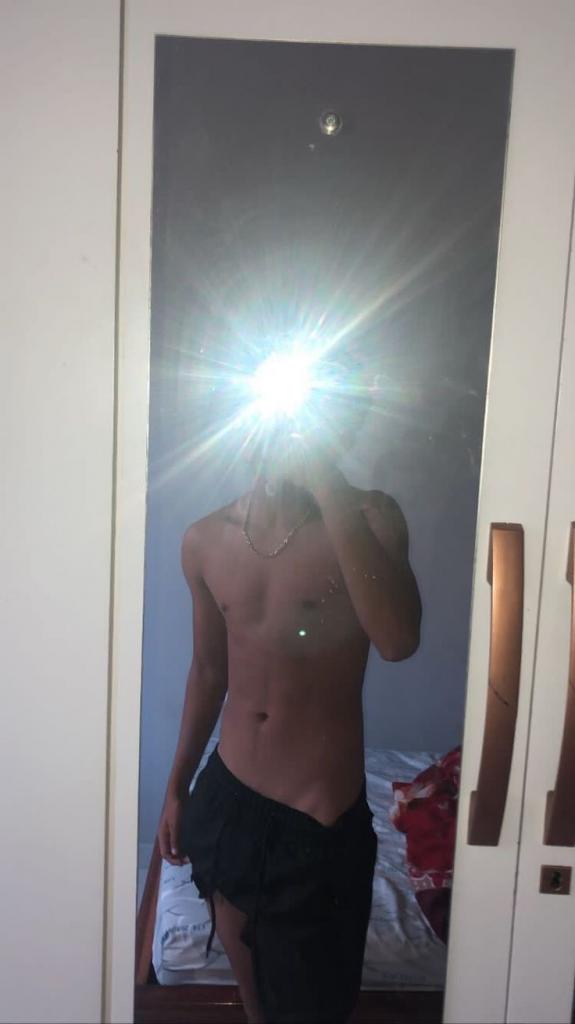 Chico busca chica en Pontevedra: 