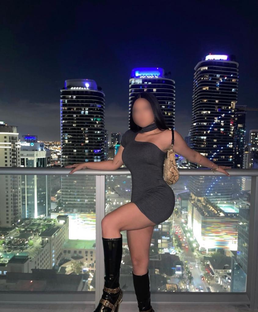 632005636: Chica busca chico en La Coruña