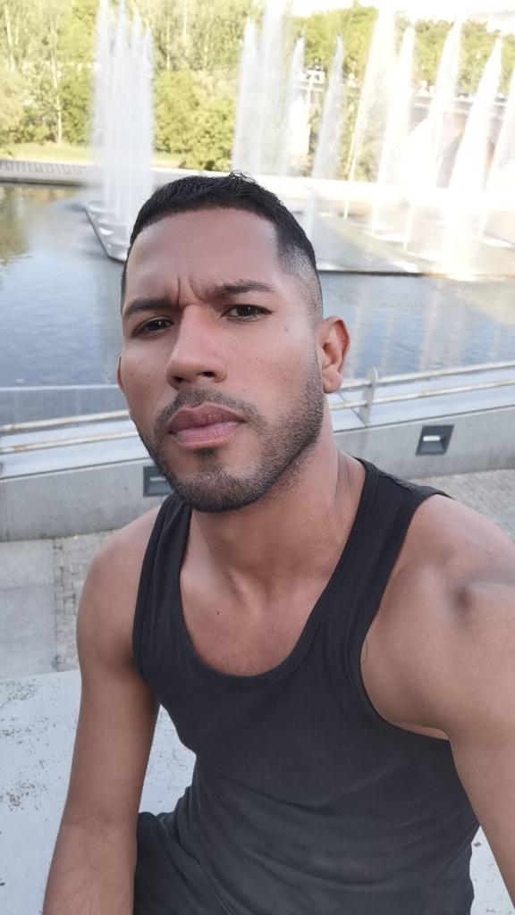 Chico busca chica en Barcelona: 