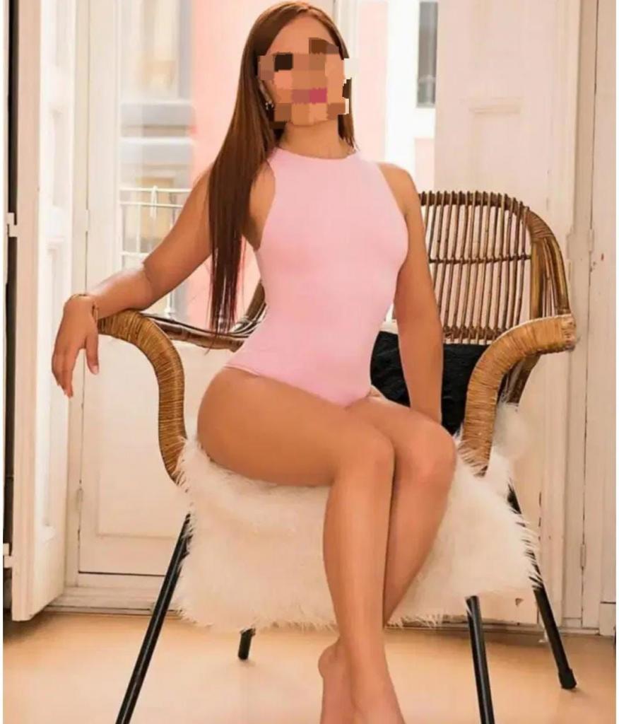 Chica busca chico en Ibiza: 