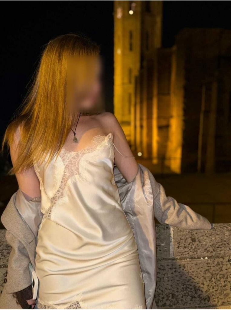 640117327: Chica busca chico en Barcelona