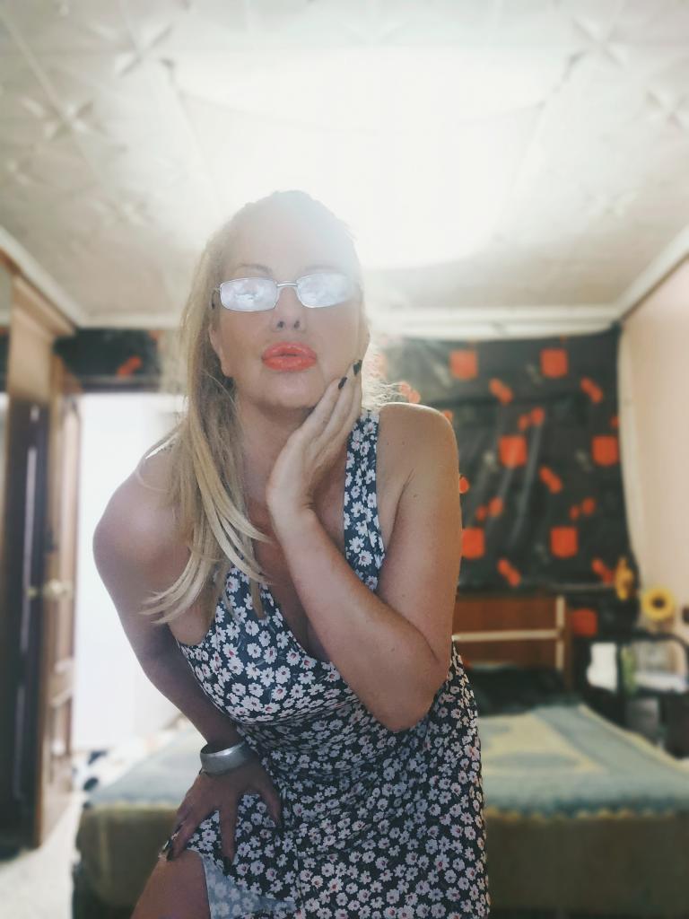 Chica busca chico en Valencia: 