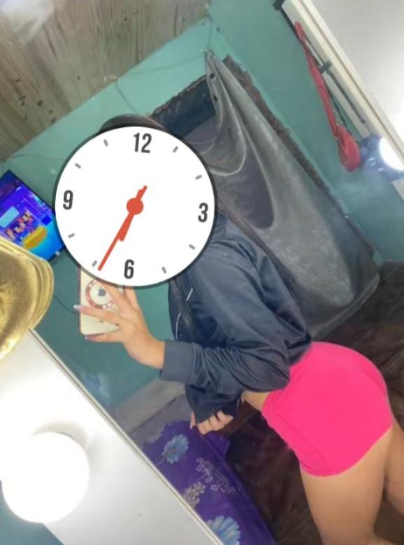 Chica busca chico en Huelva: 