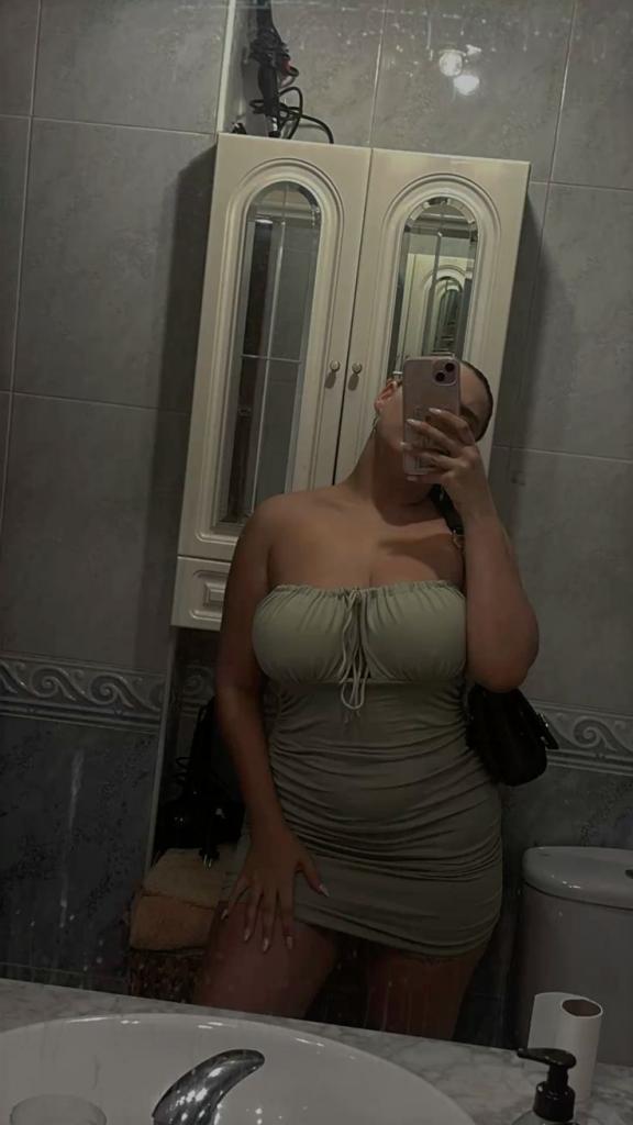 613425105: Chica busca chico en Las Palmas