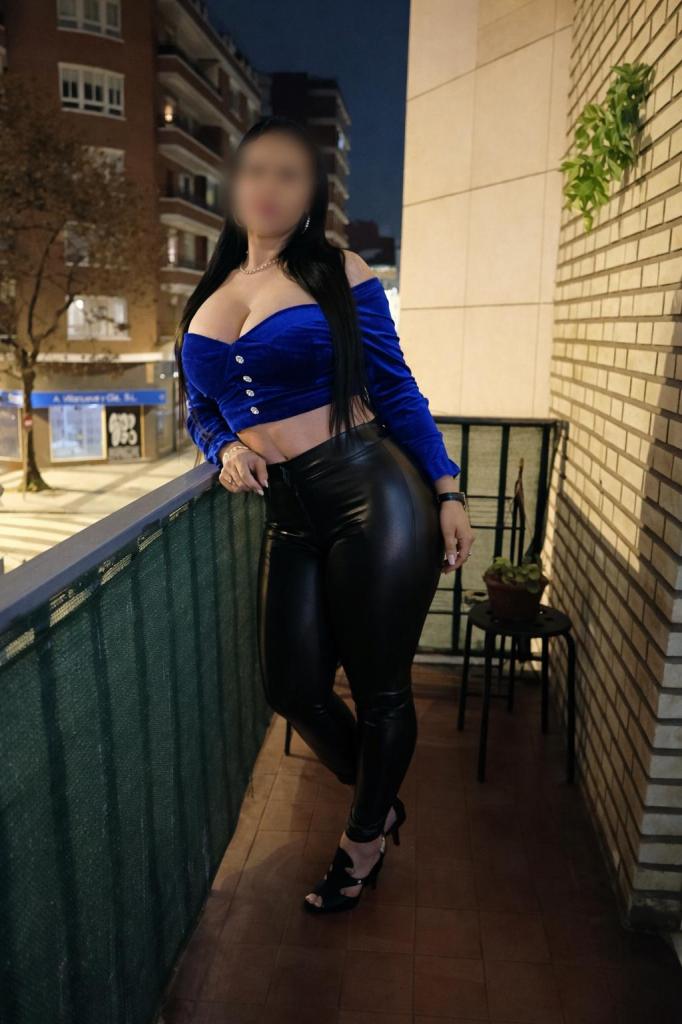 643465373: Chica busca chico en Zaragoza