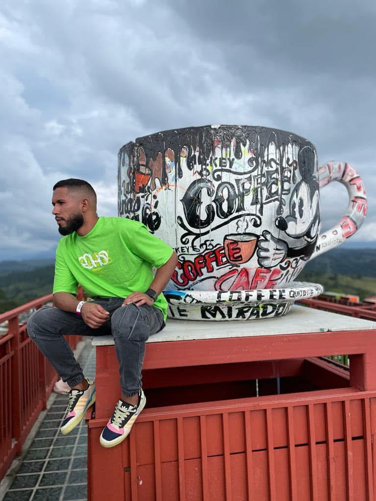 Chico busca chica en Barcelona: 