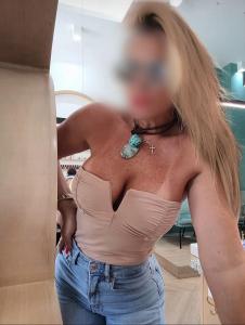 652475565: Chica busca chico en Barcelona