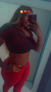 611346384: Chica busca chico en Gerona