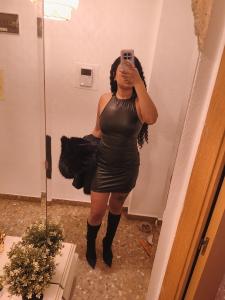 635532243: Chica busca chico en Valencia