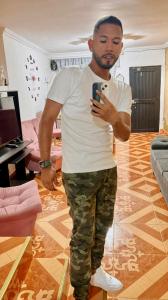 604222688: Chico busca chica en Barcelona