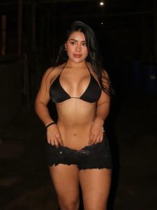 631225726: Chica busca chico en Barcelona