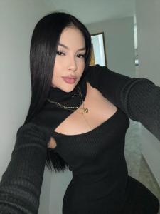 670064318: Chica busca chico en Barcelona