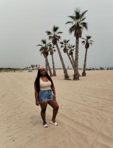 687165343: Chica busca chico en Valencia