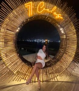 685806487: Chica busca chico en Alicante