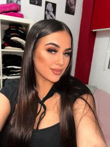 672126389: Chica busca chico en Málaga