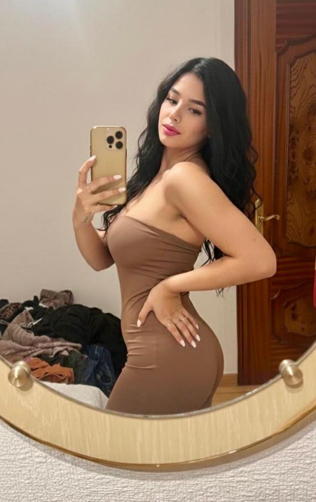 Chica busca chico en Almería: 