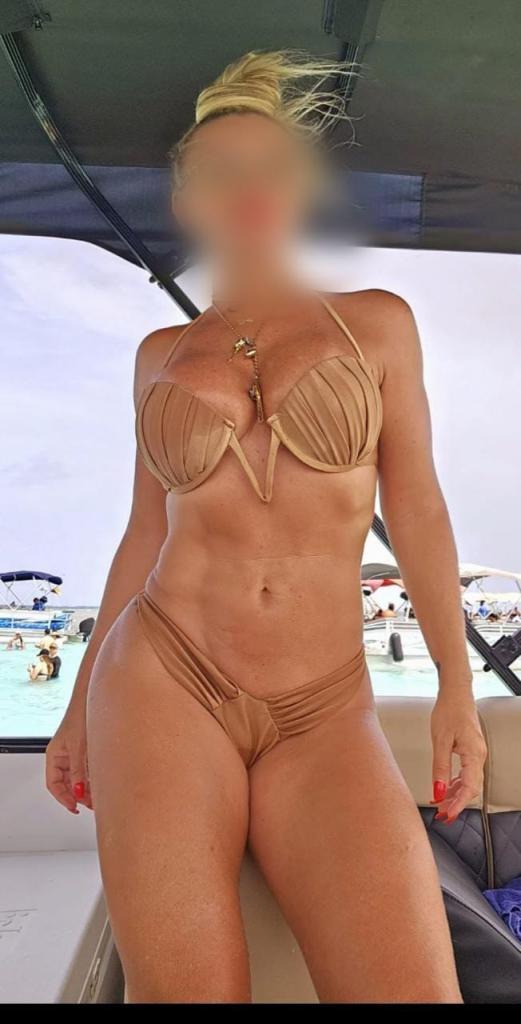 652475565: Chica busca chico en Barcelona