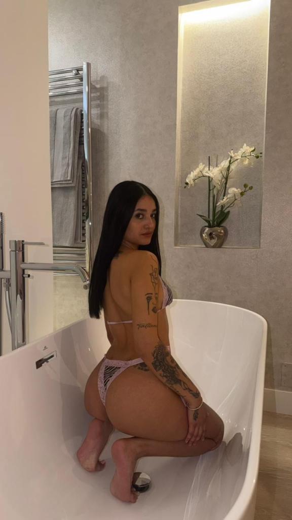 Chica busca chico en Madrid: Chica busca chico