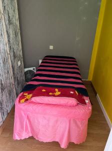 653023268: Chica busca chico en Barcelona