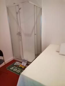 688501553: Chica busca chico en Barcelona