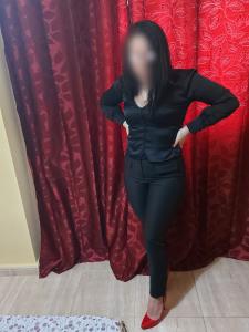 613734517: Chica busca chico en Madrid