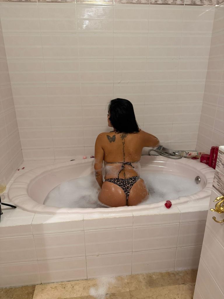 Chica busca chico en Gerona: 