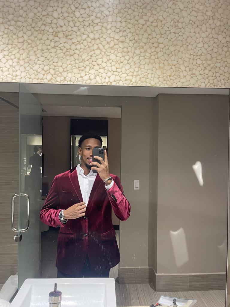 614911903: Chico busca chica en Valencia