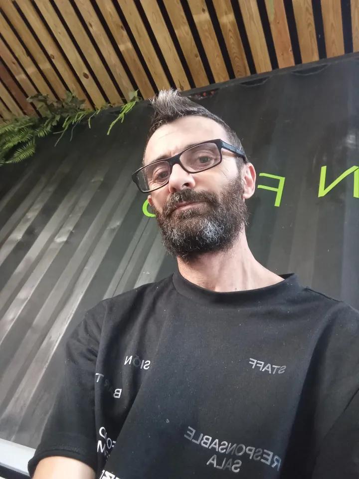 Chico busca chica en Badajoz: 