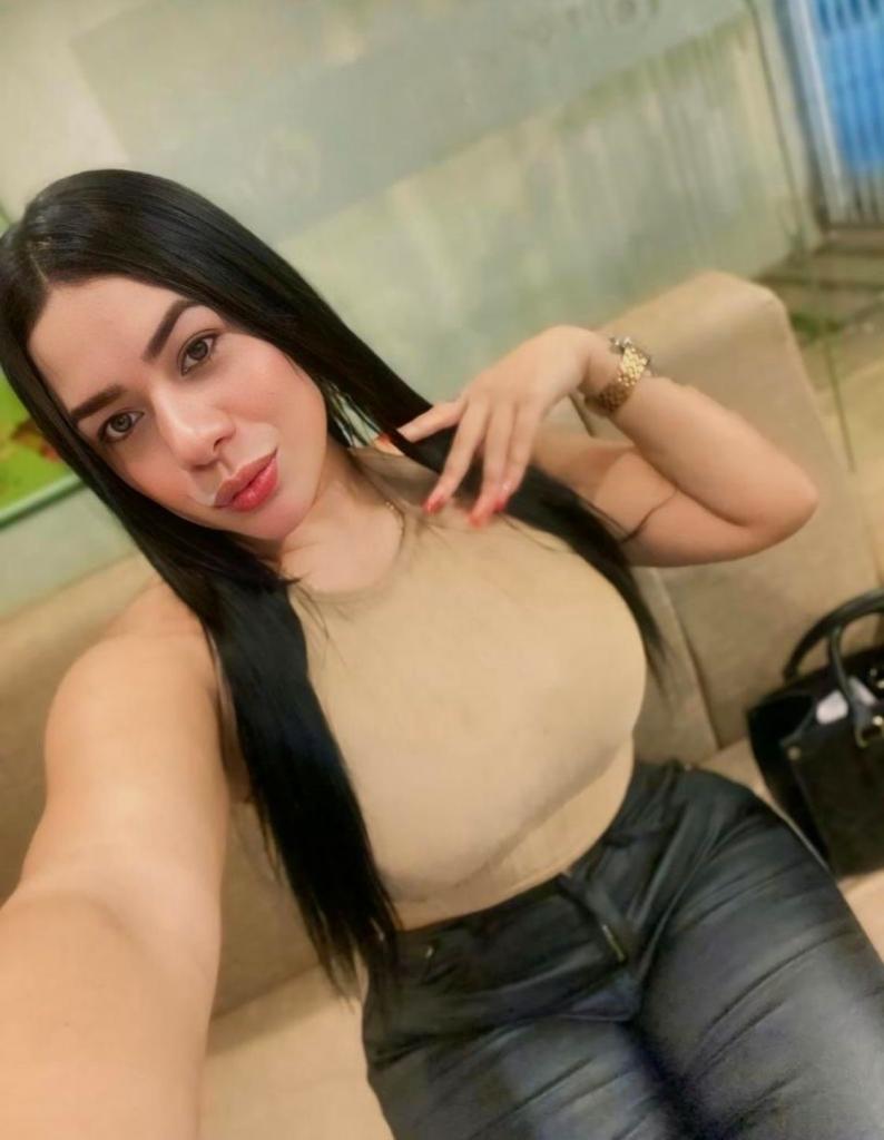 Chica busca chico en Granada: 