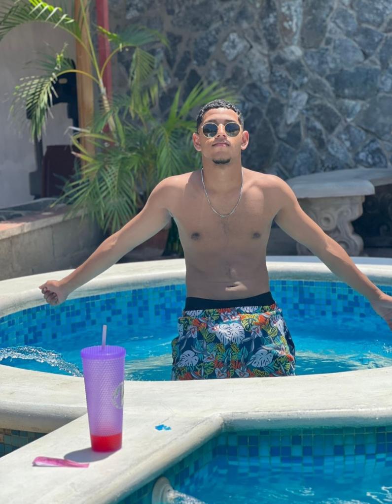 Chica busca chico en Asturias: 