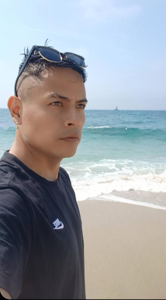 672847116: Chico busca chica en Gerona