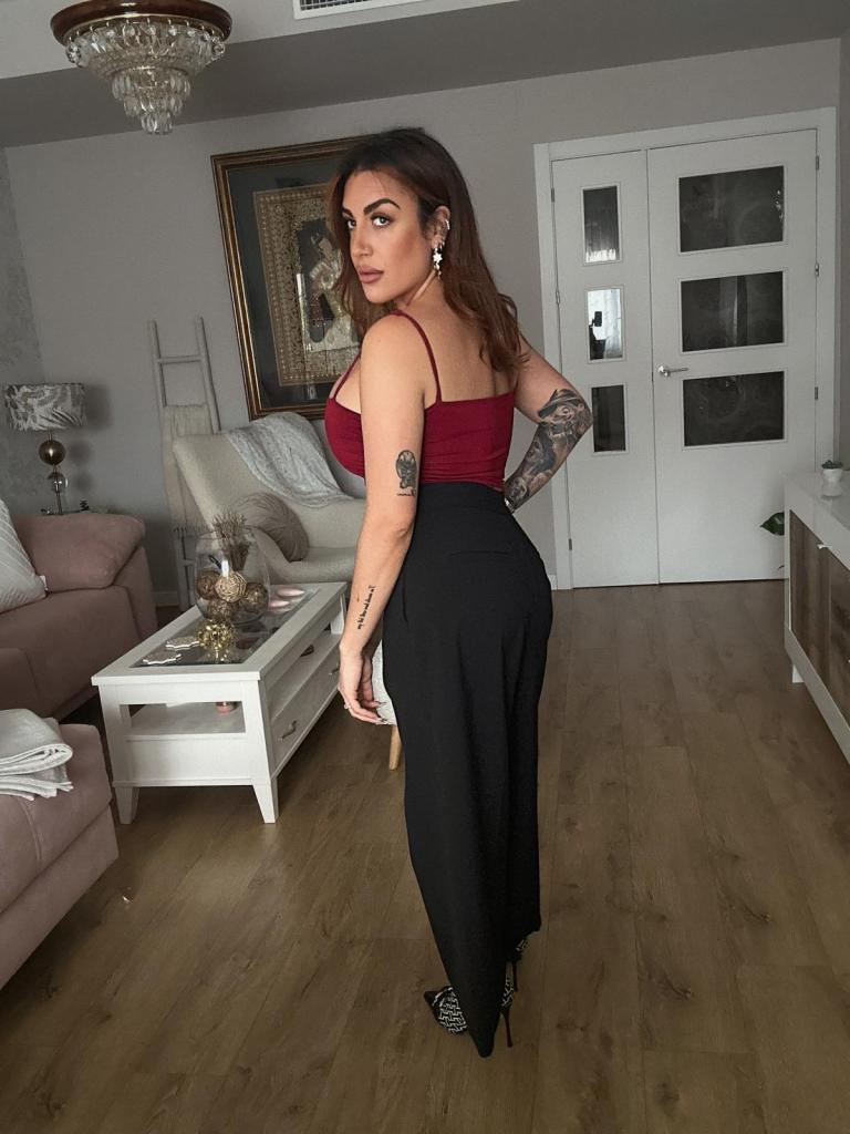 Chica busca chico en Sevilla: 