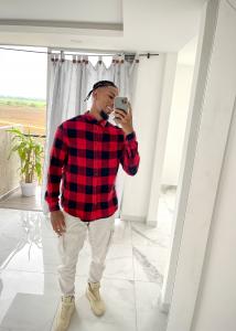 614911903: Chico busca chica en Valencia